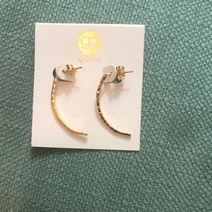 **NWT** gold Gorjana earrings